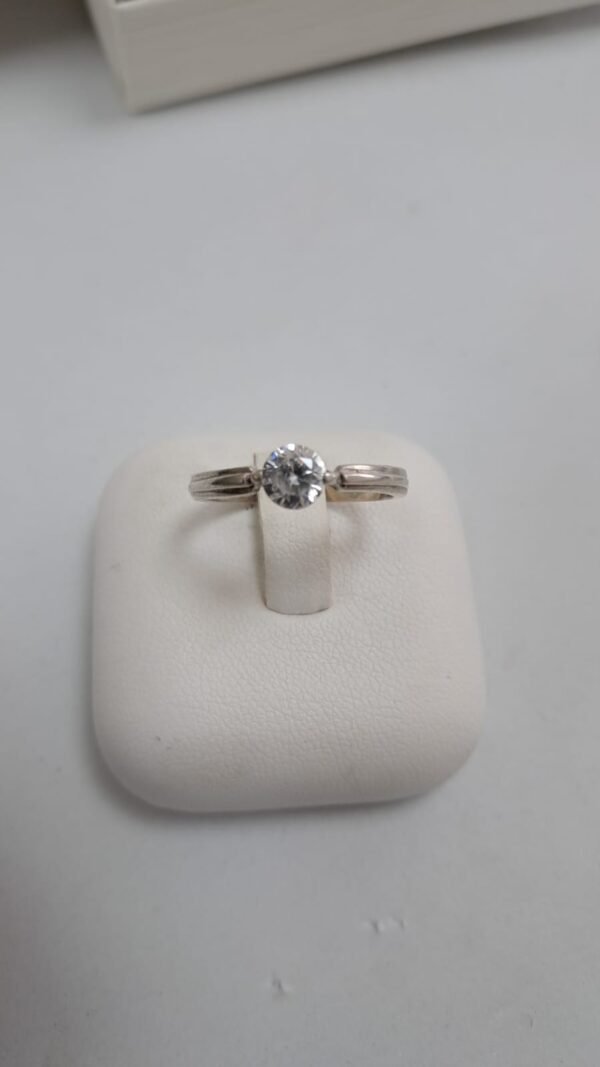 Anillo plata con circonia